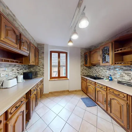 Au Pied Du Koenigsbourg 1