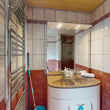 Au Pied Du Koenigsbourg 1 *