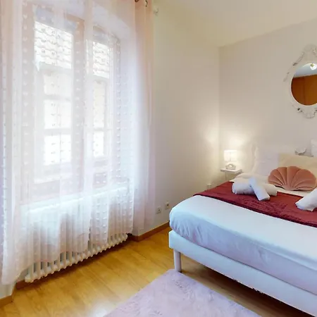 Au Pied Du Koenigsbourg 1 サン・ティポリット